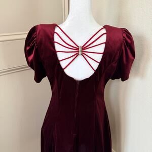Vintage DBY Ltd Burgundy Velvet Open Back Party Dress Size 7